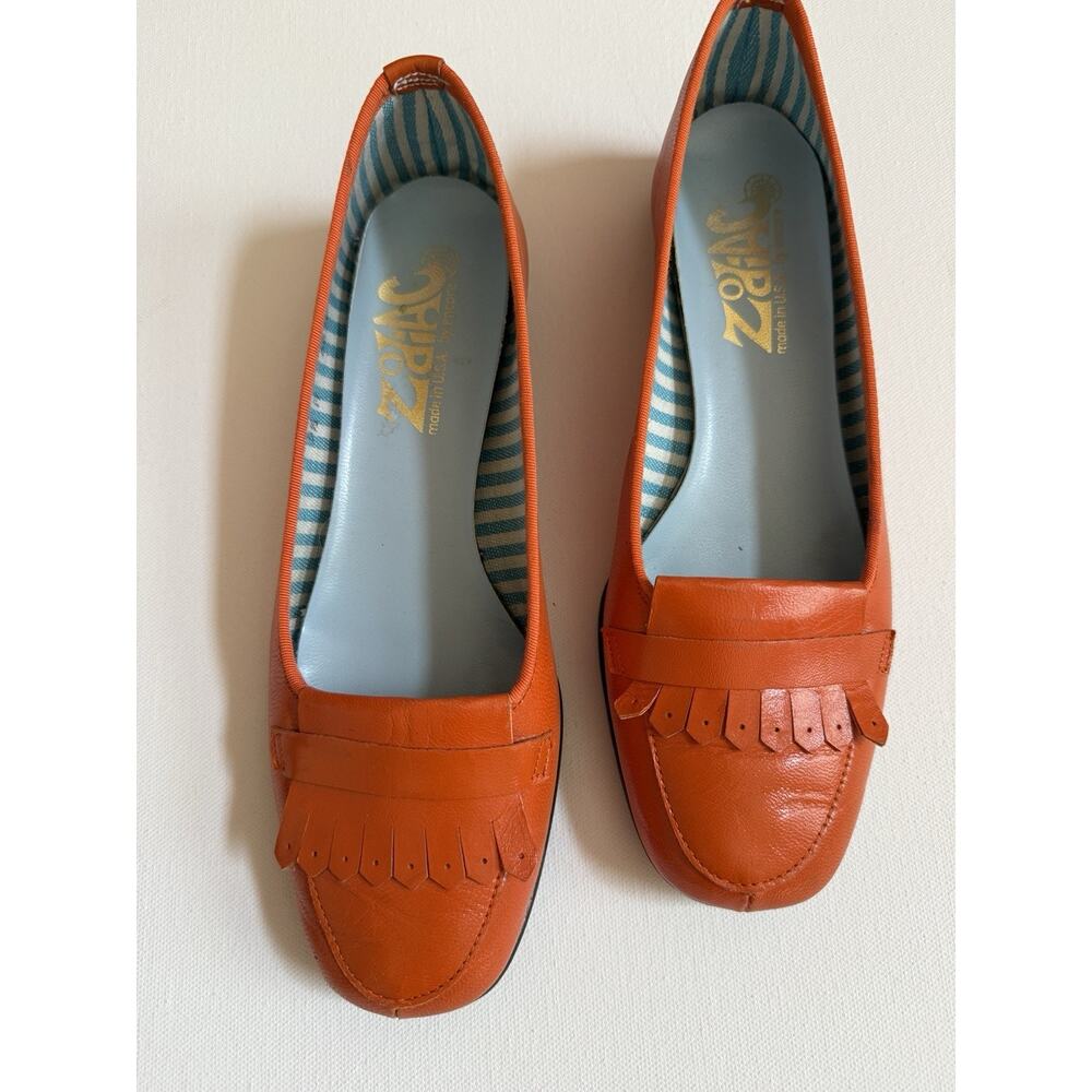 Vintage Zodiac by Encore Orange Leather Loafers Fringe Flats Sz 5.5M‎ USA